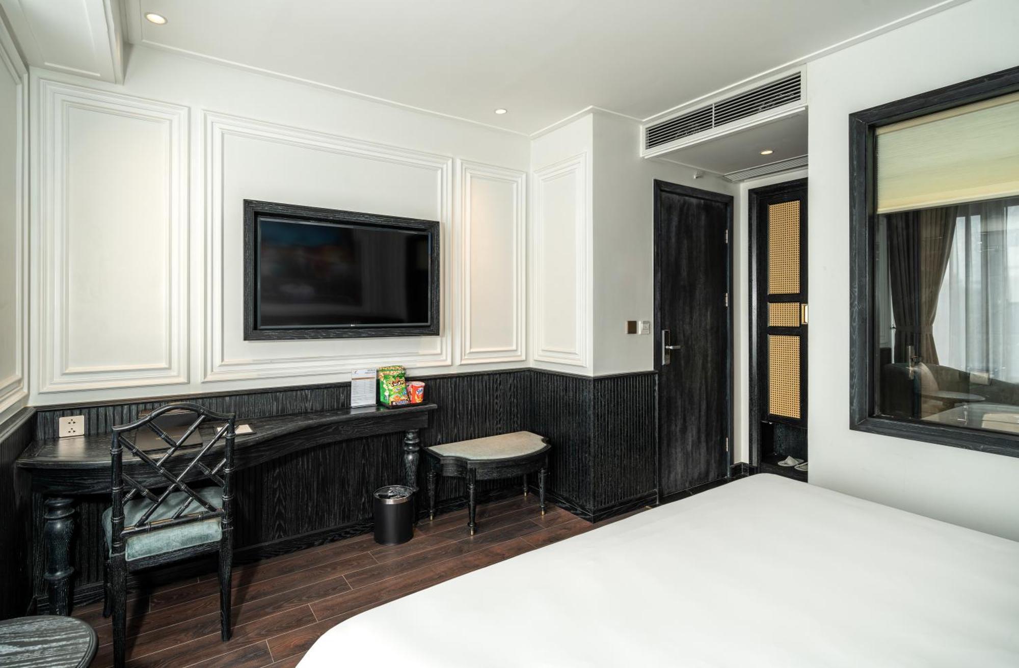 Luxe Paradise Premium 4* Hanoi