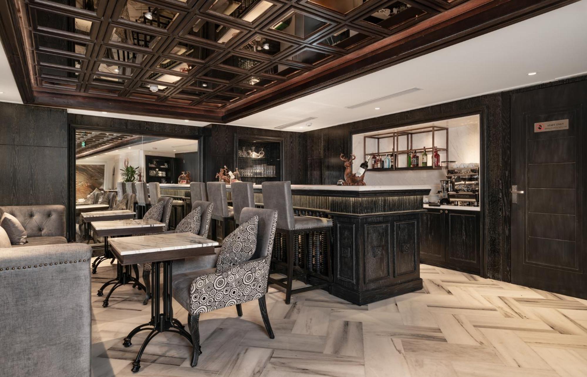 Hotel Luxe Paradise Premium